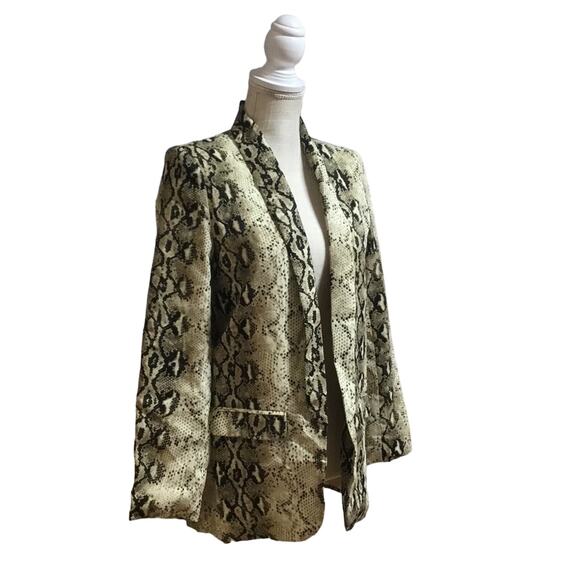 Ivivi Snake Print Blazer - Picture 2 of 5